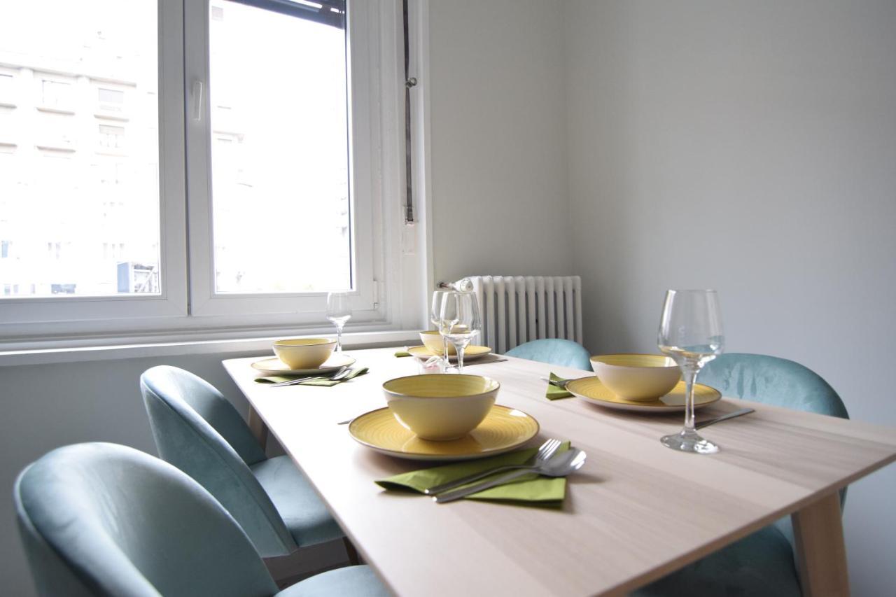 Beautiful Apartment In Old City Bucarest Extérieur photo